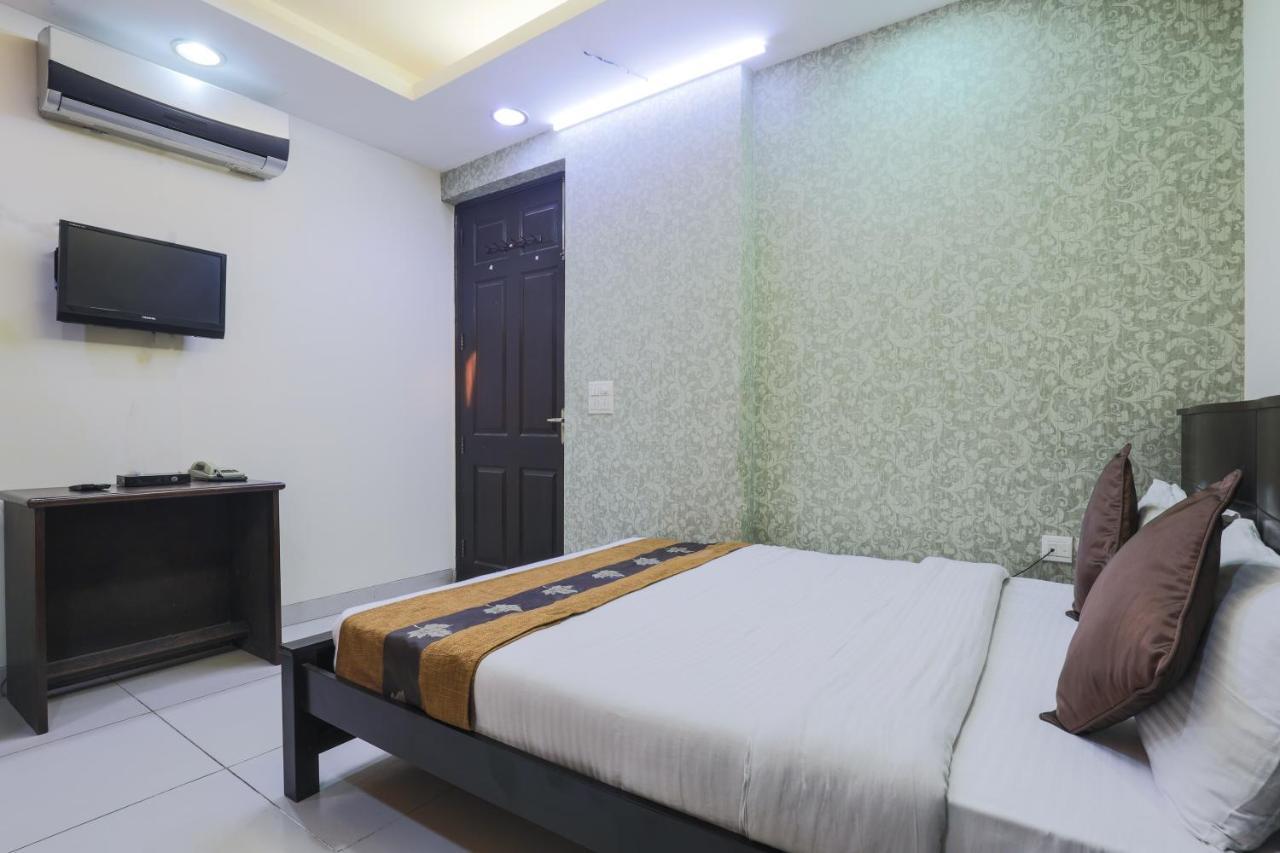 Hermitage By The Cosy Near Lotus Temple Bed & Breakfast 3*