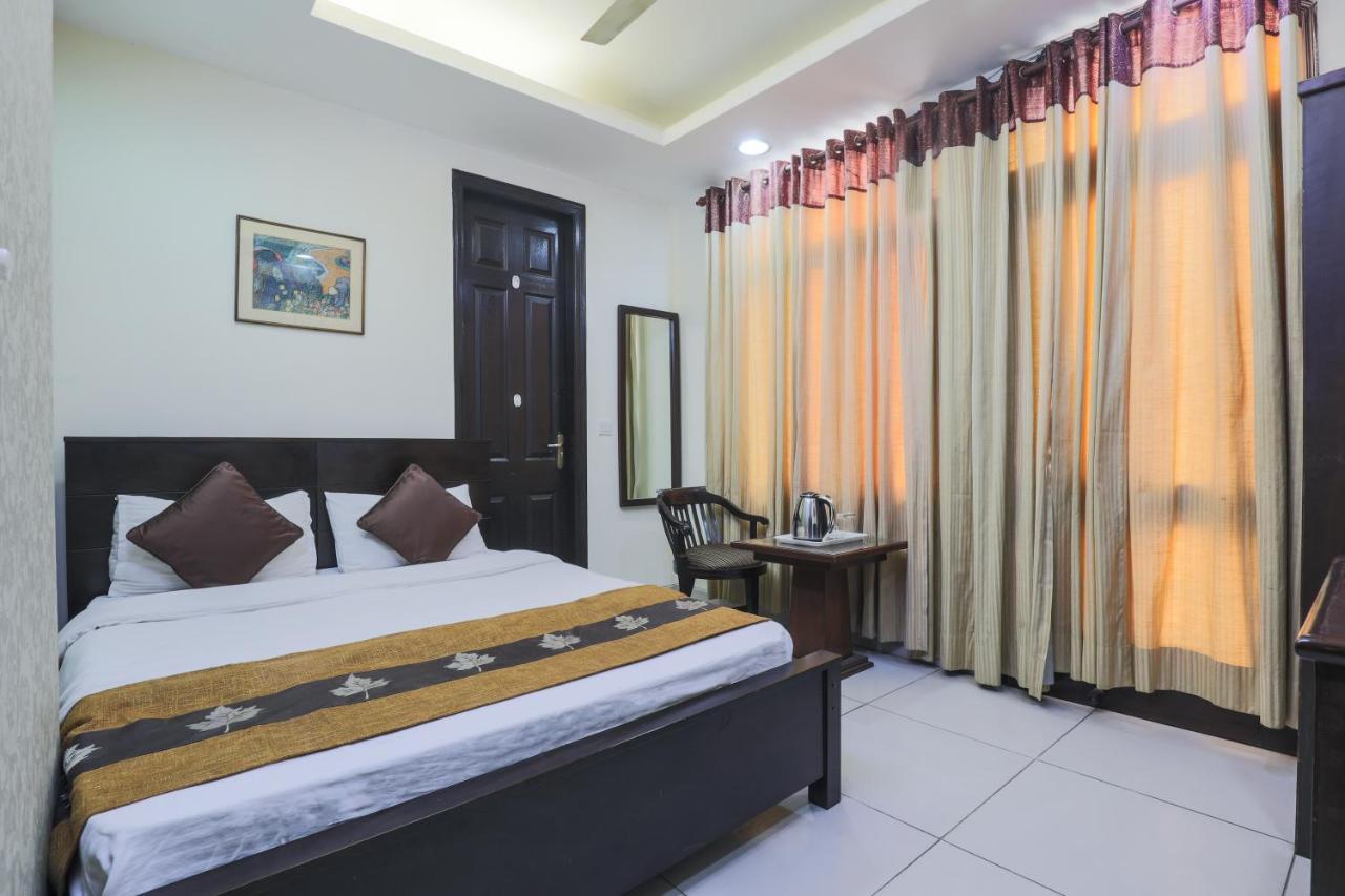 Hermitage By The Cosy Near Lotus Temple Bed & Breakfast