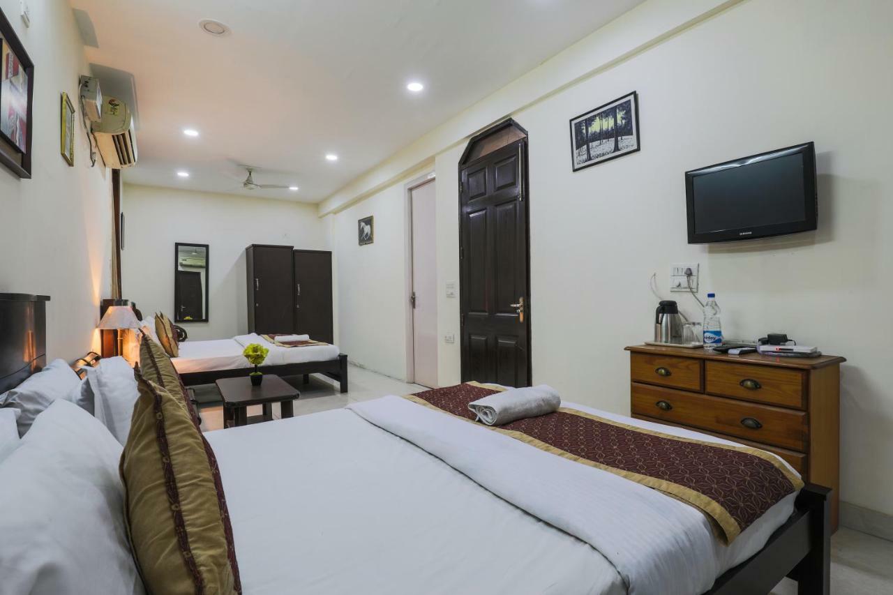 Hermitage By The Cosy Near Lotus Temple 3*